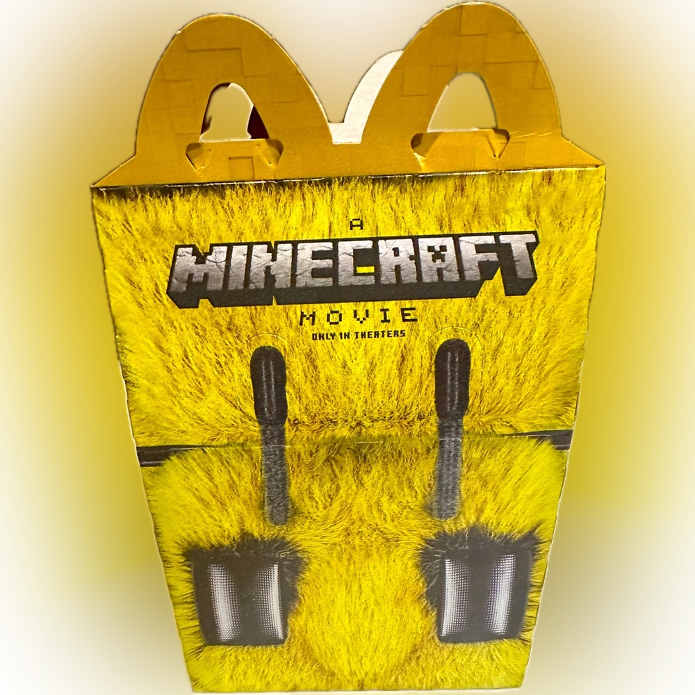 2025 MCDONALDS MINECRAFT KIDS MOVIE HAPPY MEAL BOX EMPTY YELLOW BEE COLLECTIBLE